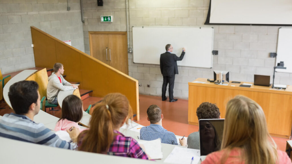 5 Enjoyable ‘Side Hustle’ for Retirees 5 Enjoyable 'Side Hustle' for Retirees