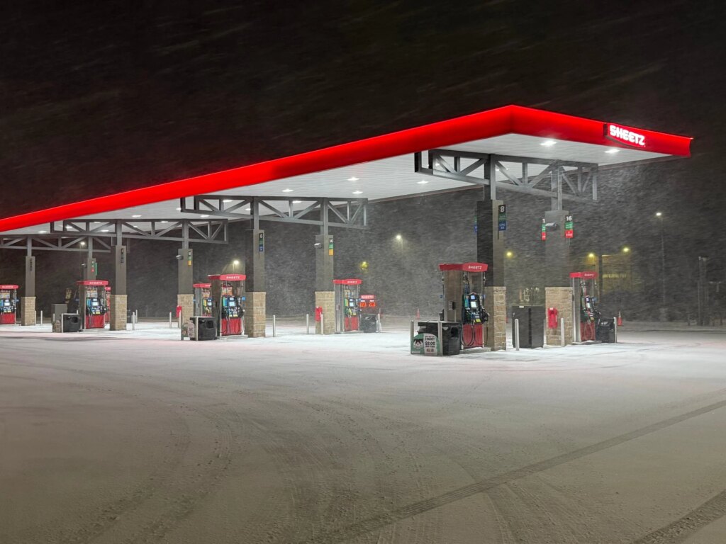A winter storm is coming. Why does it matter when you fill up with gas? A winter storm is coming. Why does it matter when you fill up with gas?