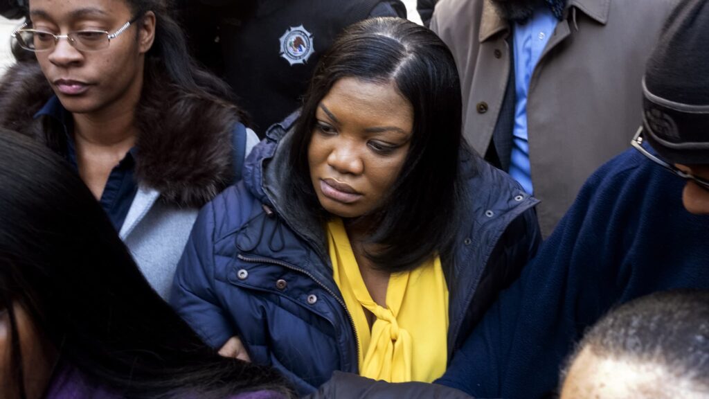 Congress is demanding removal of jail guards from duty at the time of death. Congress is demanding removal of jail guards from duty at the time of death.