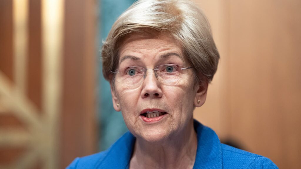 Elizabeth Warren defeated Kevin Walsh for the post of Federal Reserve Chairman