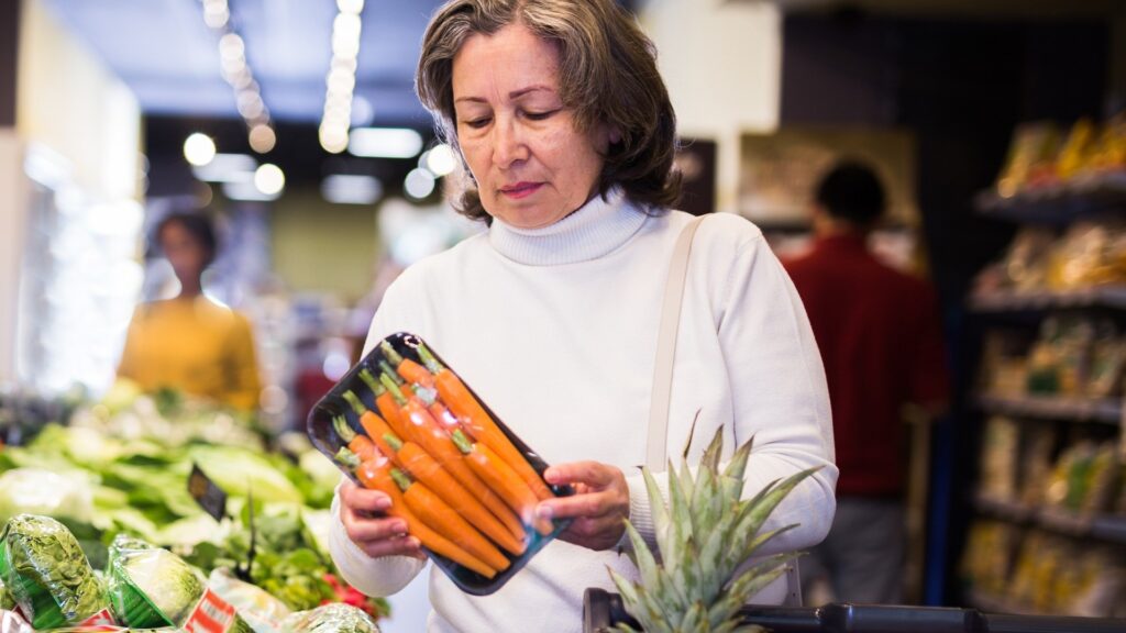 How Retirees Can Cut Grocery Bills in 2026