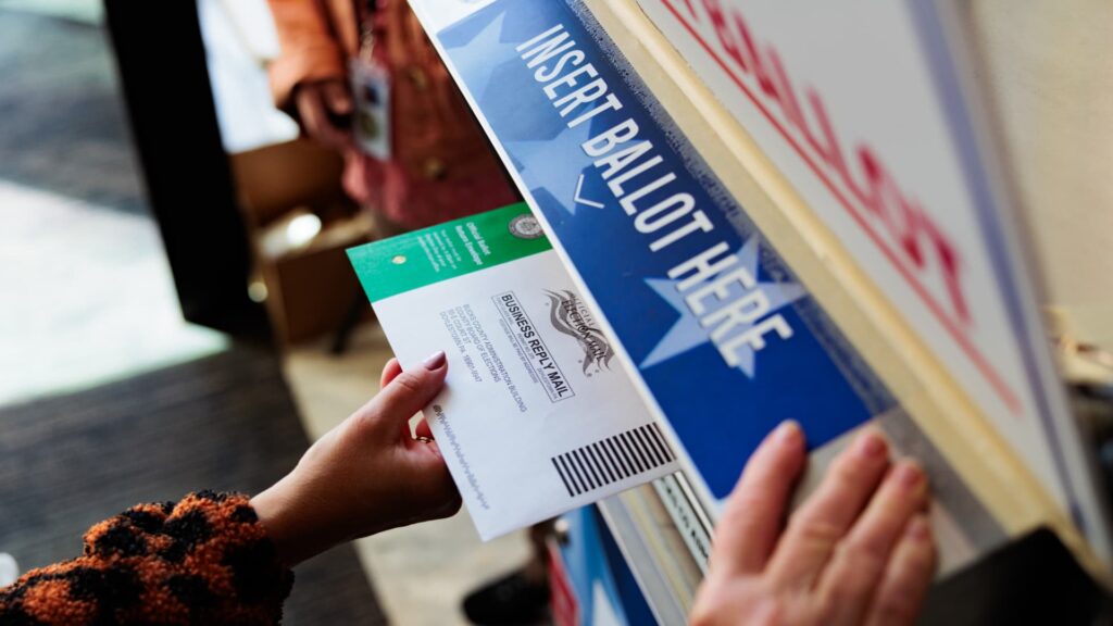 White House says Trump will sign executive order limiting mail-in voting