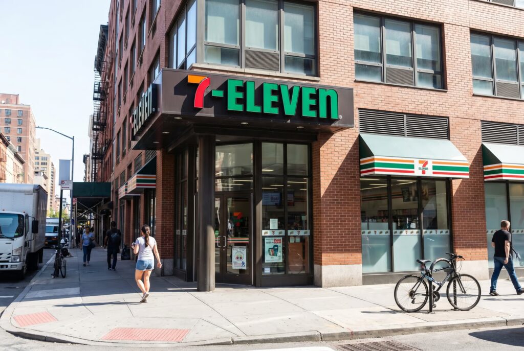 7-Eleven says it’s closing 645 US stores next year 7-Eleven says it's closing 645 US stores next year
