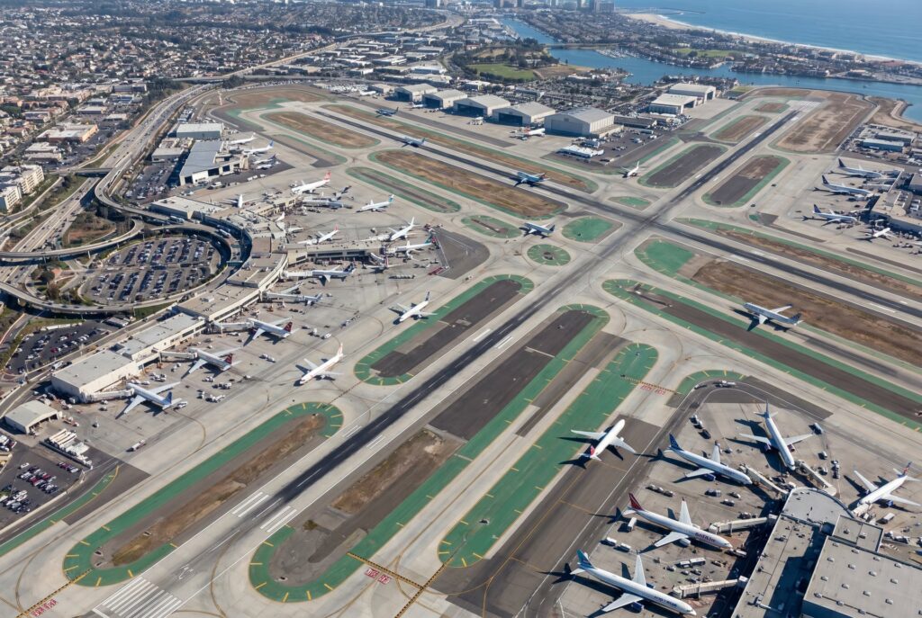 Fewer summer flights are planned at this major US airport. What is happening?