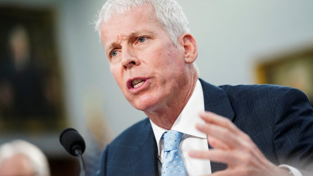 Gas prices can't drop below $3 until next year: Wright