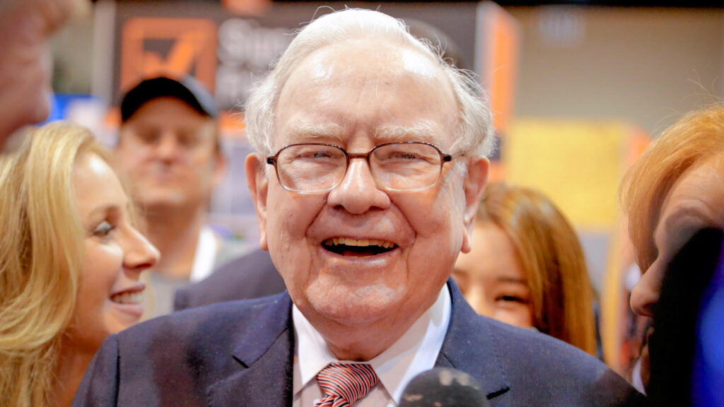 How Warren Buffett Finds Undervalued Stocks