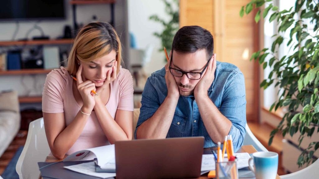 Middle Class Habits That Keep You From Building Wealth