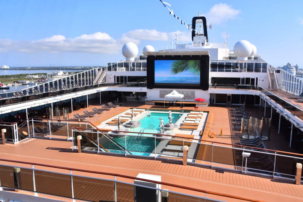 This cruise line is raising some gratuity rates This cruise line is raising some gratuity rates