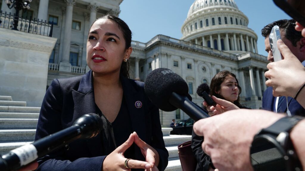 Trump is facing demands for his removal from office due to threats to destroy Iran's civilization.