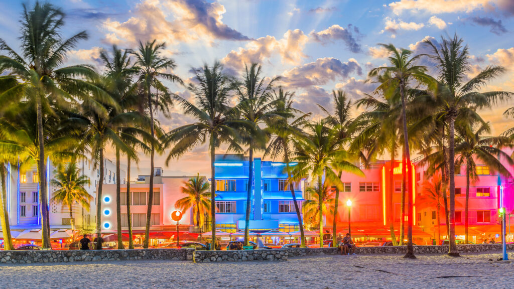 Why are ultra-rich people moving to Miami?