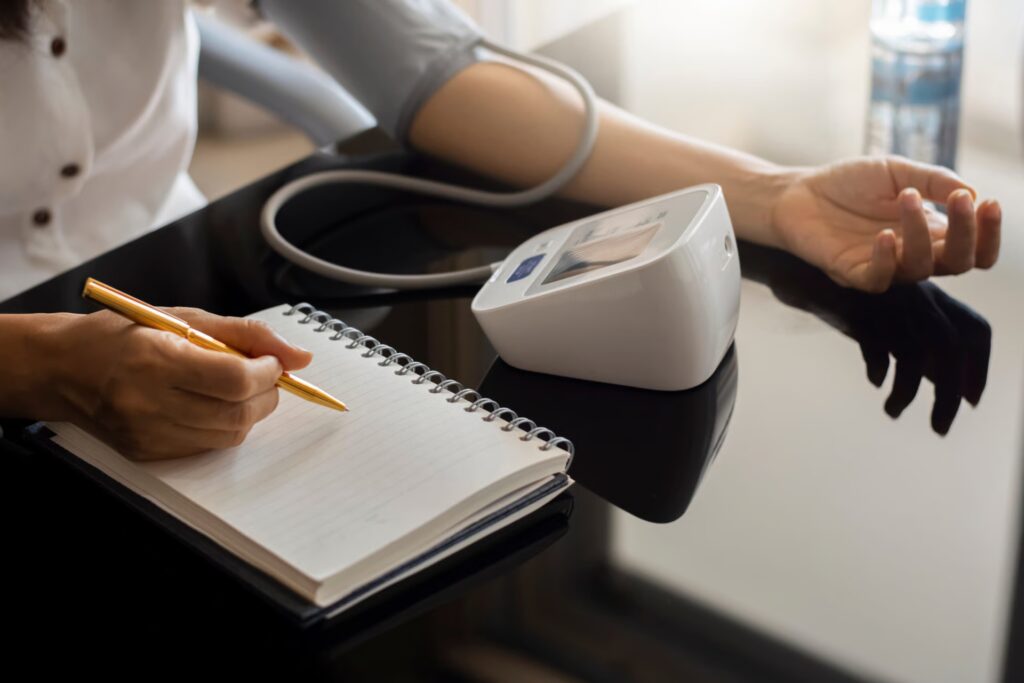 11 Common Mistakes to Avoid When Measuring Your Blood Pressure 11 Common Mistakes to Avoid When Measuring Your Blood Pressure