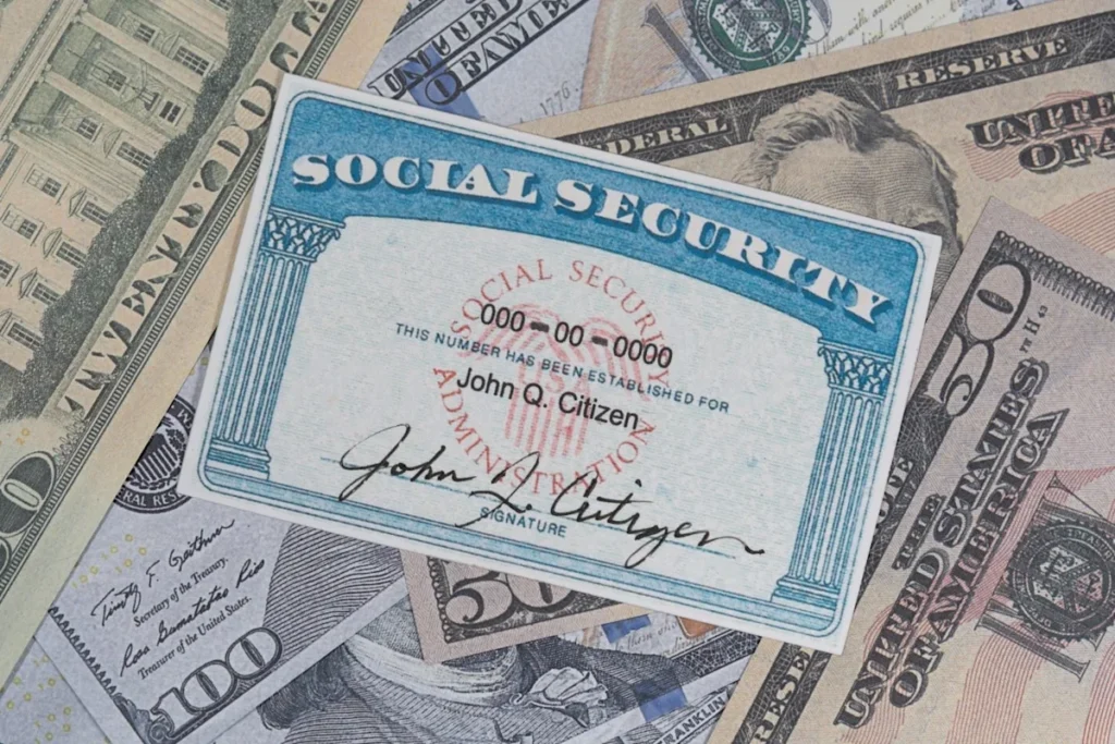 A $275,000 portfolio that pays out more than the average Social Security check A $275,000 portfolio that pays out more than the average Social Security check