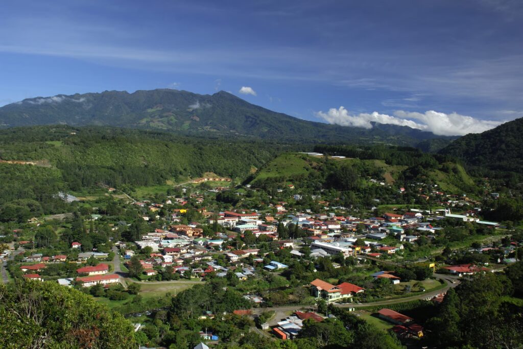 Discover affordable retirement in this charming Panama city