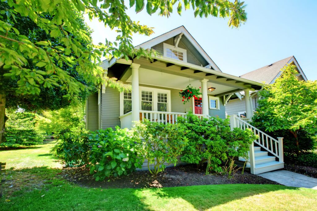 Make the Most of Your Small Front Yard with These 9 Landscaping Ideas