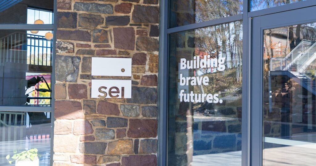 SEI partners with Carlyle to expand private markets