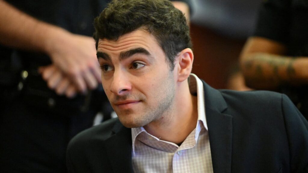 State judge withholds evidence from Luigi Mangione backpack in UnitedHealthcare CEO murder case State judge withholds evidence from Luigi Mangione backpack in UnitedHealthcare CEO murder case
