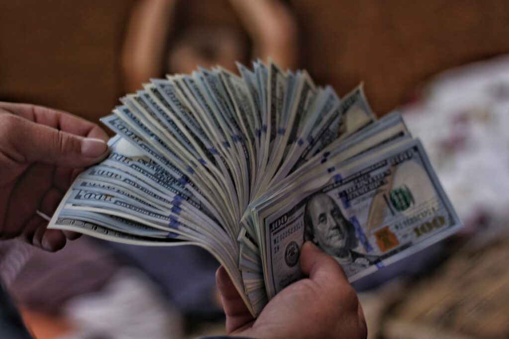 The 12 Best Dividend Stocks to Invest in According to Hedge Funds The 12 Best Dividend Stocks to Invest in According to Hedge Funds
