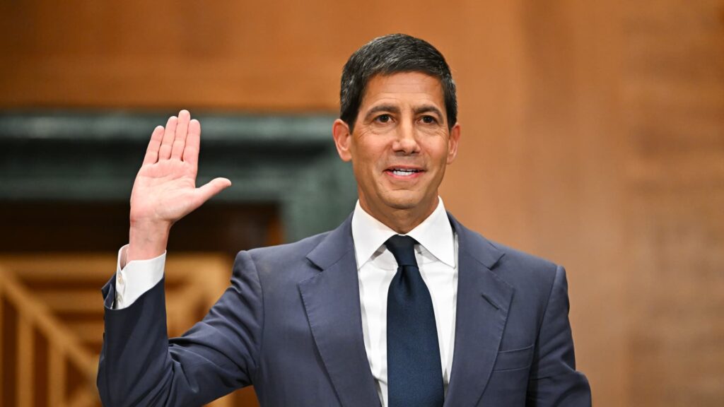 Trump swears in Kevin Worsh as Fed Chairman, demanding interest rate cuts Trump swears in Kevin Worsh as Fed Chairman, demanding interest rate cuts