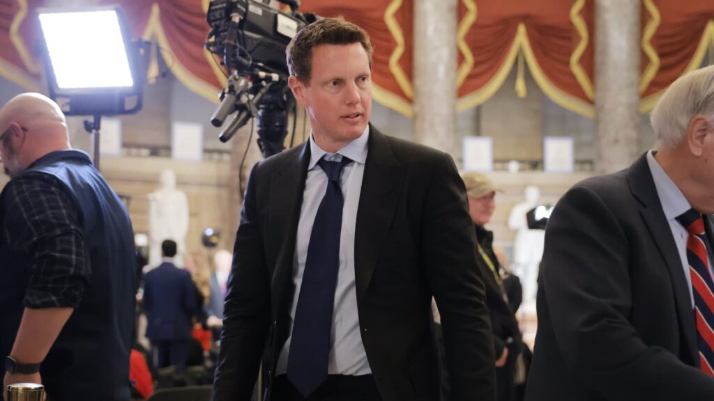 US, EU lawmakers promise European probe into Paramount's WBD deal