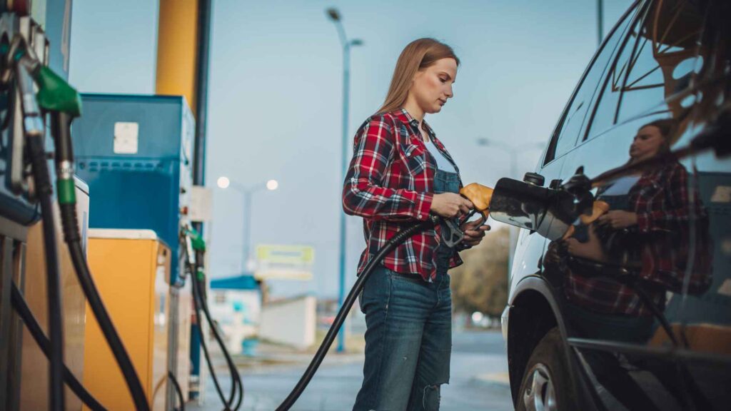 Worst day of the week to buy gas Worst day of the week to buy gas