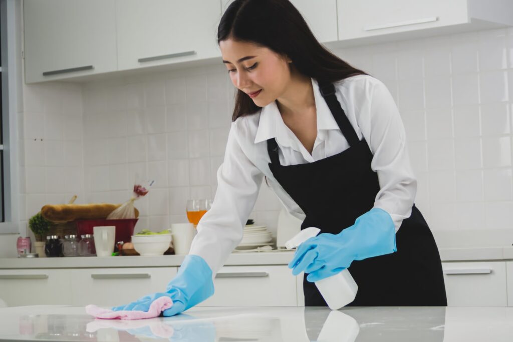 11 'Disposable' Items You Should Reuse