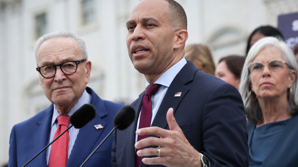 Trump remains on Pulte, FISA headed for expiration Trump remains on Pulte, FISA headed for expiration