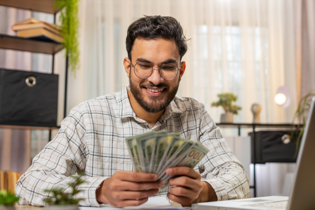 15 Easy Jobs That Pay Well – Including Remote Gigs 15 Easy Jobs That Pay Well – Including Remote Gigs