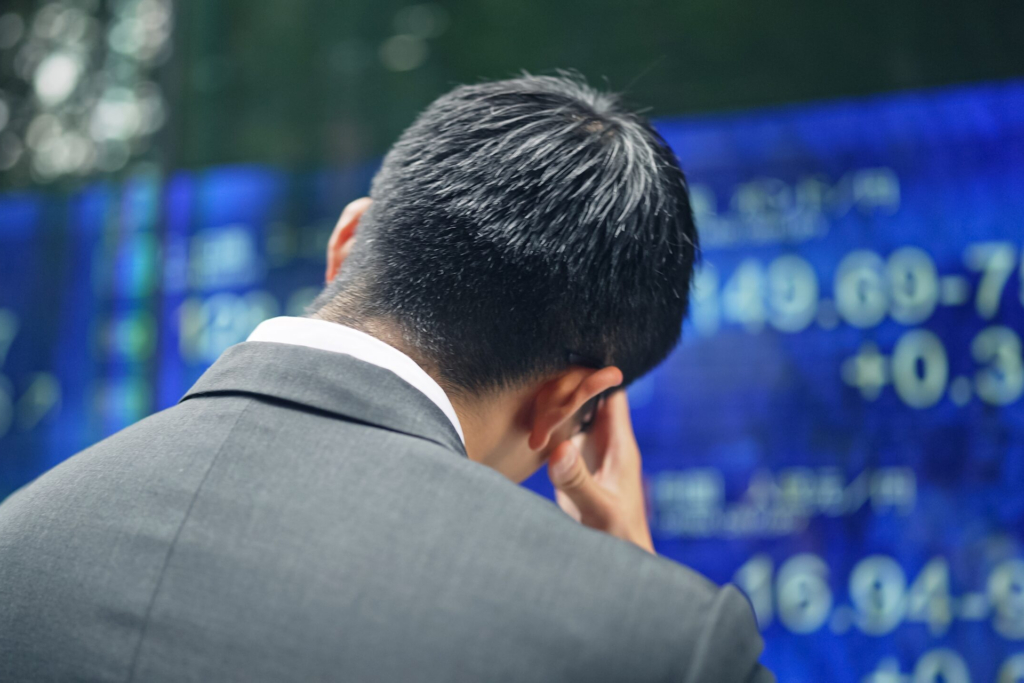 5 Stupid Mistakes Almost Every Investor Makes 5 Stupid Mistakes Almost Every Investor Makes