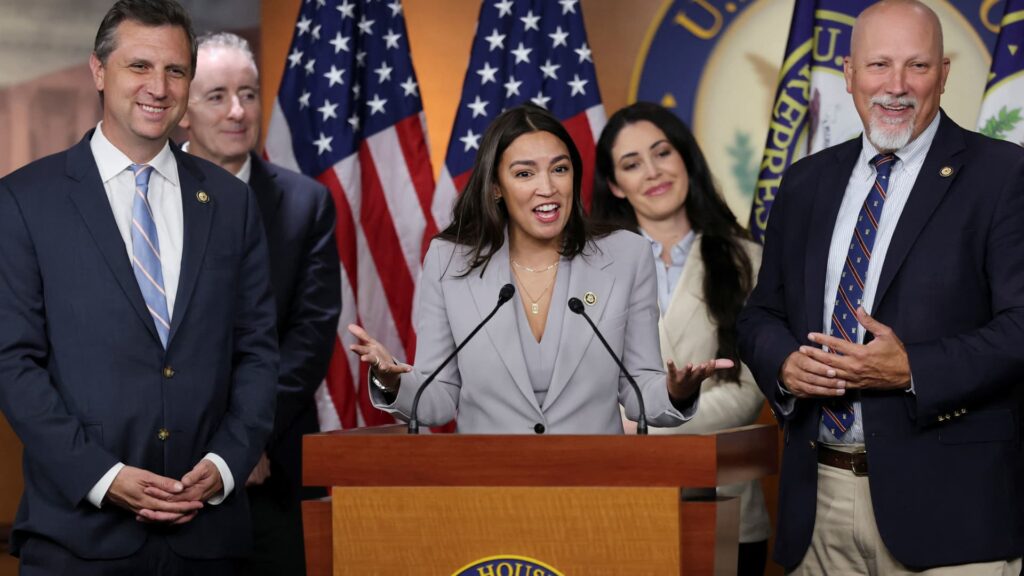 Congress curbs stock trading due to getting House vote