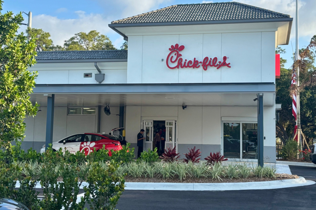 Dad’s viral Chick-fil-A menu order feeds 5 for $45 Dad's viral Chick-fil-A menu order feeds 5 for $45