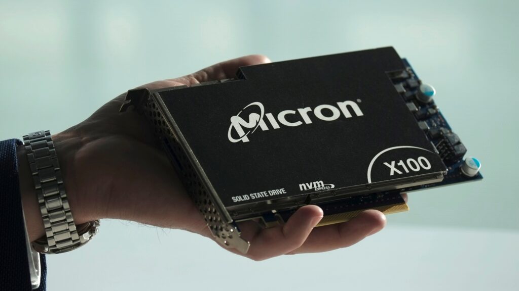 Micron (MU) announces plans to invest up to $3 billion in the US semiconductor ecosystem Micron (MU) announces plans to invest up to $3 billion in the US semiconductor ecosystem